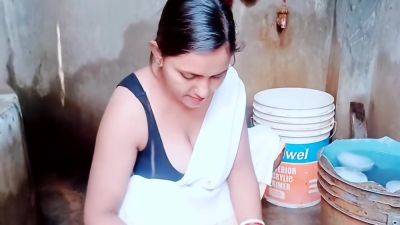 Viral Mms In Bathroom - desi-porntube.com