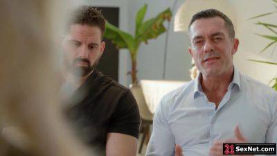 Big tits Shalina Devine conducting sex therapy dp threesome - txxx.com