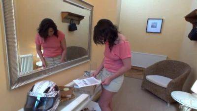 Akasha Cullen: Brunette POV Deepthroat Task for Postman - porntry.com