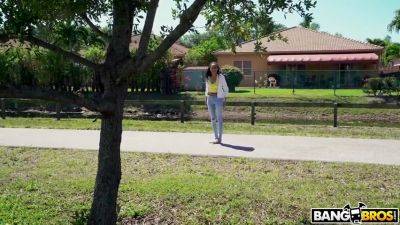 Kiara Fucks For The Love Of Money With Kiara Curry And Peter Green - hotmovs.com