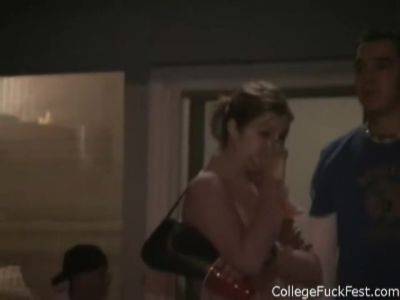 Coed teen whores fucked and giving head - hotmovs.com