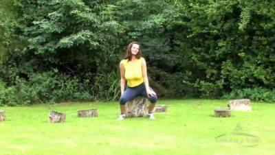 Hairy Vanessa's Private Garden Tour and Indoor Fun - veryfreeporn.com