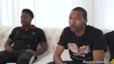 Corra Cox Stars in an X-Rated HD Film: The Hottest Facial Scene - veryfreeporn.com