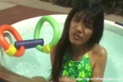 Way To Jerk Him Off - hclips.com