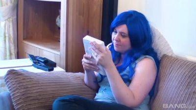 Blonde Stunner Abbi Price Gets a Facial Cumshot - veryfreeporn.com