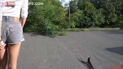 I Fucked My Friends Wife On The Roof Of An Abandoned Building - hclips.com