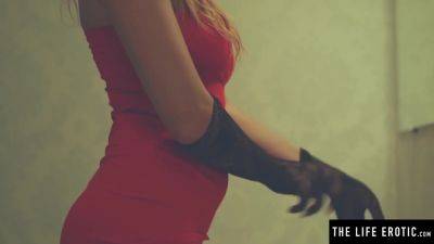 Watch This Redhead Go To Gloved Hands - Michelle Hall - hotmovs.com