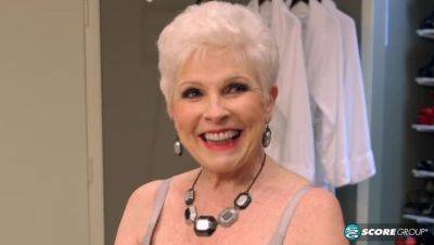 Juan Largo - Jewel's Sex Guide: Creampie & Blonde MILF - porntry.com