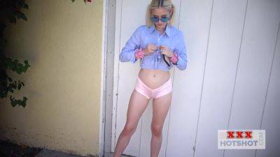 Submissive Gagging 21yo Gf Deep Throatfucked By Her Bf - hotmovs.com