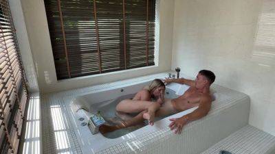 Shared A Bath With My Roommate - upornia.com