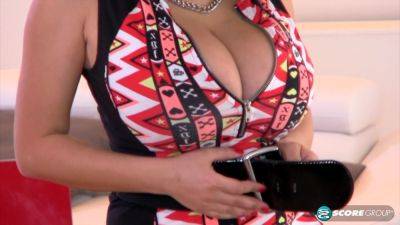 The Girl With Come-Here Eyes - hotmovs.com