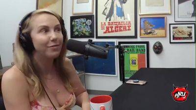 Elsa Jean And Holly Randall - Blowjobs With On Unfiltered - hotmovs.com