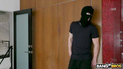 Kendra Lust - Ryan Maclane - Ryan McLane - Kendra Lust Takes Charge of Ryan Mclane in Anal Control / 14.05.2018 - porntry.com