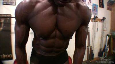 Muscular Ebony Goddess Roxanne Edwards - hclips.com