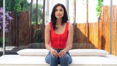 Reina: Brunette Wannabe Influencer Craves Adventure - veryfreeporn.com