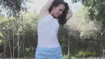 Sable Renae Gets Physical on the Court - veryfreeporn.com