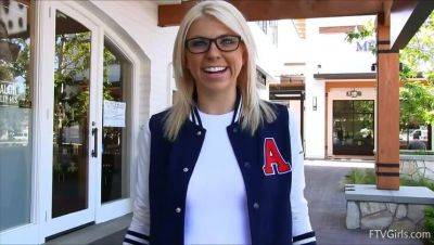 Newbie in Open-Air Nudity - Tara - veryfreeporn.com