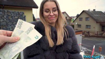 Lucky Bee: Holiday Casting - Getting Fucked Near the Tree - porntry.com