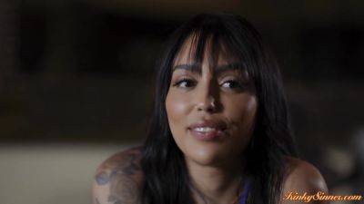 Latina stepsis hooking up with older stepbro and fucking him - hotmovs.com