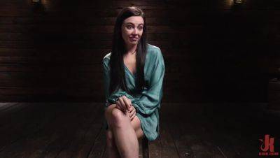 Bound Brunette's Bondage & Toys - veryfreeporn.com