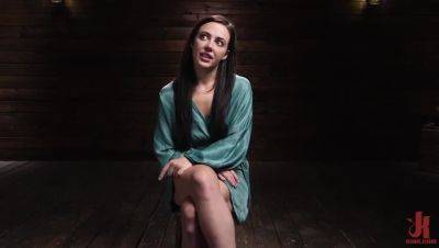 Bound Brunette's Bondage & Toys - veryfreeporn.com