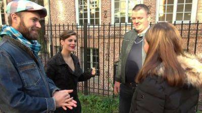 A day of surprises for Laeticia! - hotmovs.com