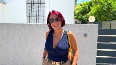 Vanessa, 30, executive assistant in Rouen! - hotmovs.com