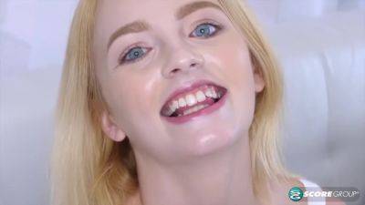 Bloomer Babe With Kate Bloom - hotmovs.com