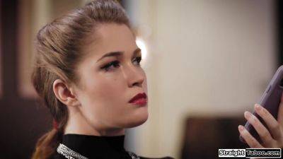 I will seduce and lick your wifes pussy to get me my bonus - hotmovs.com