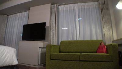 ものすごいオパイをしたオンナを誘ってたっぷり楽しむ事にする - senzuri.tube