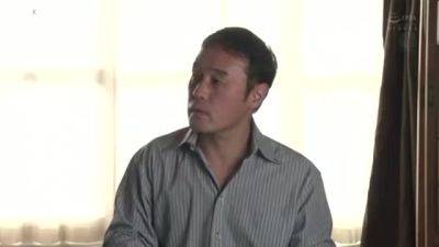 02326,A bitch is fully exposed during sex! - hclips.com - Japan