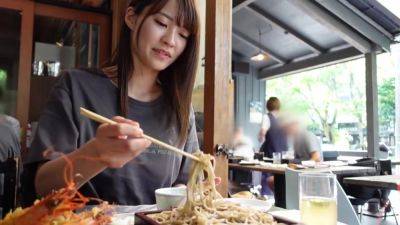 笑顔がいいかんじのオンナと待ち合わせしていい感じなっていく - senzuri.tube