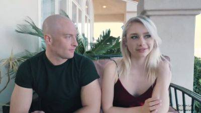 Scarlett Hampton - Scarlett Hampton: A Gorgeous Stepsister's Hand Job - veryfreeporn.com