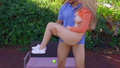 Kara Lee's Big Tit Outdoor Romance - 09.04.2019 - veryfreeporn.com