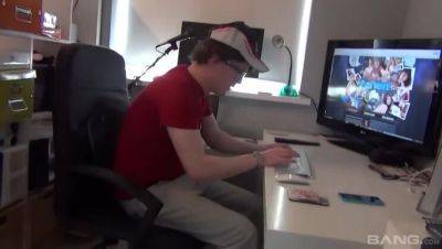 Stella Cox - Big-Titted Star Stella Cox: Cum-Load Doesn't Spoil Her Makeup - porntry.com