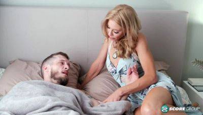 Nurse Ciel: A Close Encounter - porntry.com