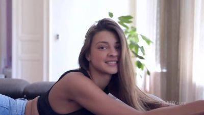 Solo Female Dancer - porntry.com