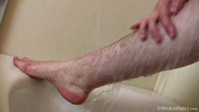 Tamar, Big-breasted and Hairy, Soaks in the Shower - veryfreeporn.com