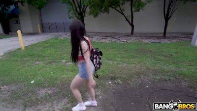 Dylann Vox - Big-breasted Dancer Joins Dylann Vox on a Ride with a Surprise Finish - Outside! - porntry.com