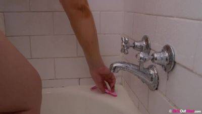 Claudea - Washing and Shaving - xxxfiles.com