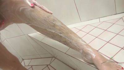 Hairy Brunette Simone Delilah in Shower - porntry.com