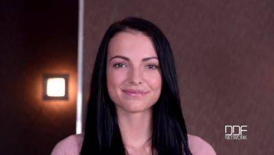 Sapphira: Mesmerizing Solo Performance - xxxfiles.com