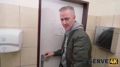 Restroom Service - Serve4k - videomanysex.com