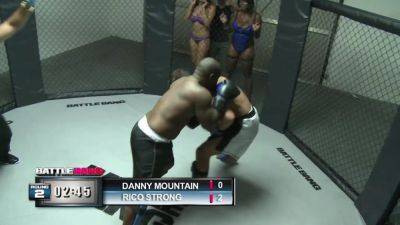 Beautyful Juicy Pink Slit Of Girly Expects Wide Open For Fat Dick Ravish It - hotmovs.com