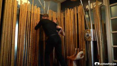 Horny babe fucks like a sex goddess - hotmovs.com