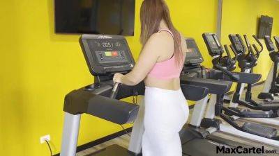 Faphouse - Gym Girl With Big Ass Sucks Me Off - hclips.com