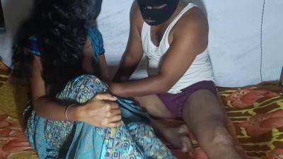 Indian Hot Wife Homemade Foot Job Pussy Fingered Fucking - desi-porntube.com - India