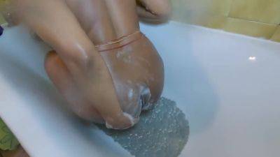 Je Me Rase Chatte En Gros Plan - hclips.com