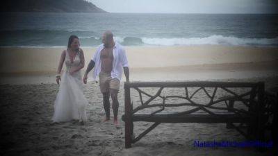 Public Beach Fuck - Real Amateur Couple - Renewing Vows And Beach Sex - hclips.com