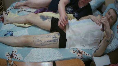 Stepmother-in-law Jerks Off My Dick And Watches The Sperm Flow From The Penis - hclips.com